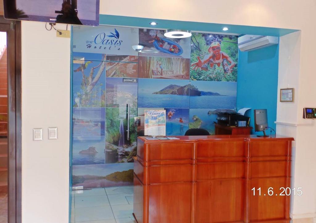 Uw Oasis Hotel La Ceiba Exterior photo